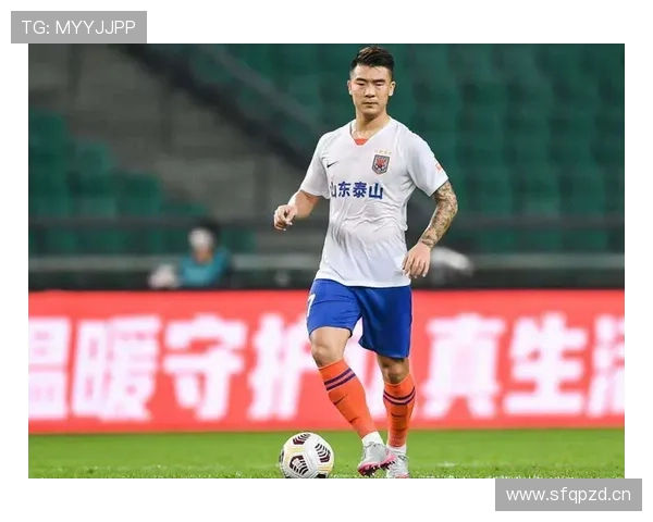 山东泰山关键战表现波动,防守稳定性面临考验 山东泰山关键战表现波动,防守稳定性面临考验