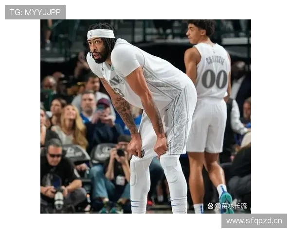 戴维斯挡拆拉开防守差距 提升湖人内线得分效率